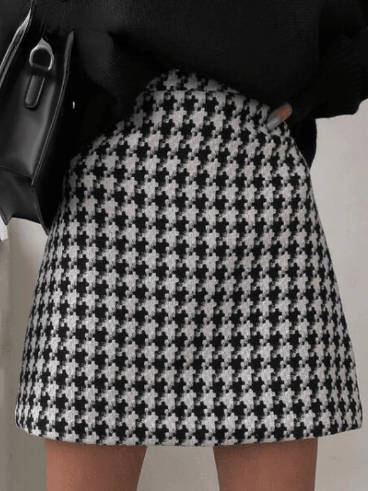 

Женская Мини клетчатая юбка, черная, белая, официальная мода, корейский стиль, с высокой талией, короткая юбка, 2022