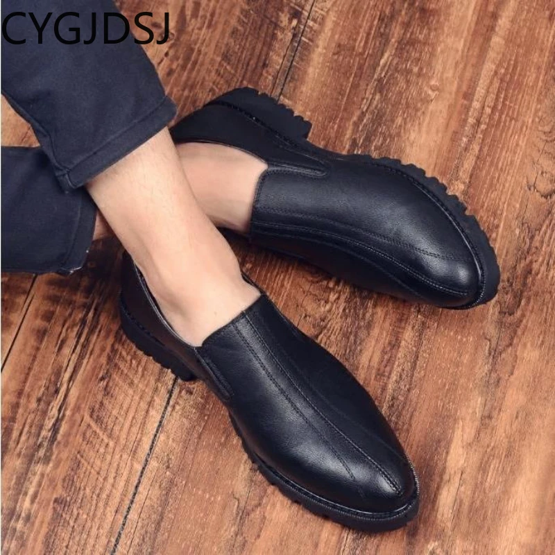 

Slip on Shoes Men Loafers Men Office 2023 Casuales Wedding Dress Oxford Shoes Business Suit Formal Shoes for Men Coiffeur Sapato