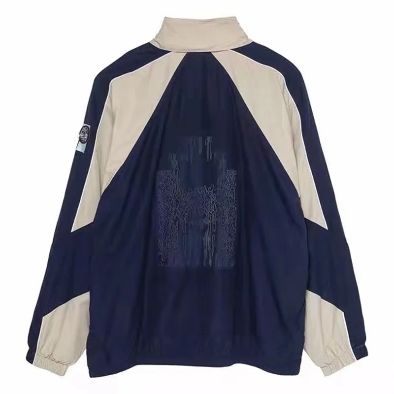 Рисунок 4 - CAV EMPT C. Куртка кобрендинга для мужчин и женщин