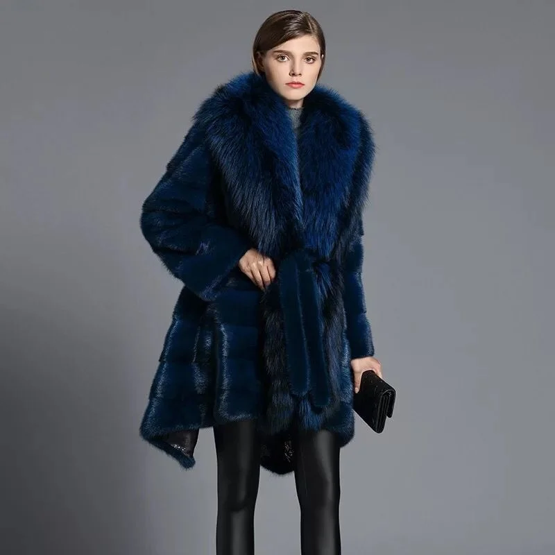

High Quality 2023 Real Mink Fur Coats Full Pelt Fashion Natural Mink Fur Jackets Winter Female With Hood Fur Warm Jacket