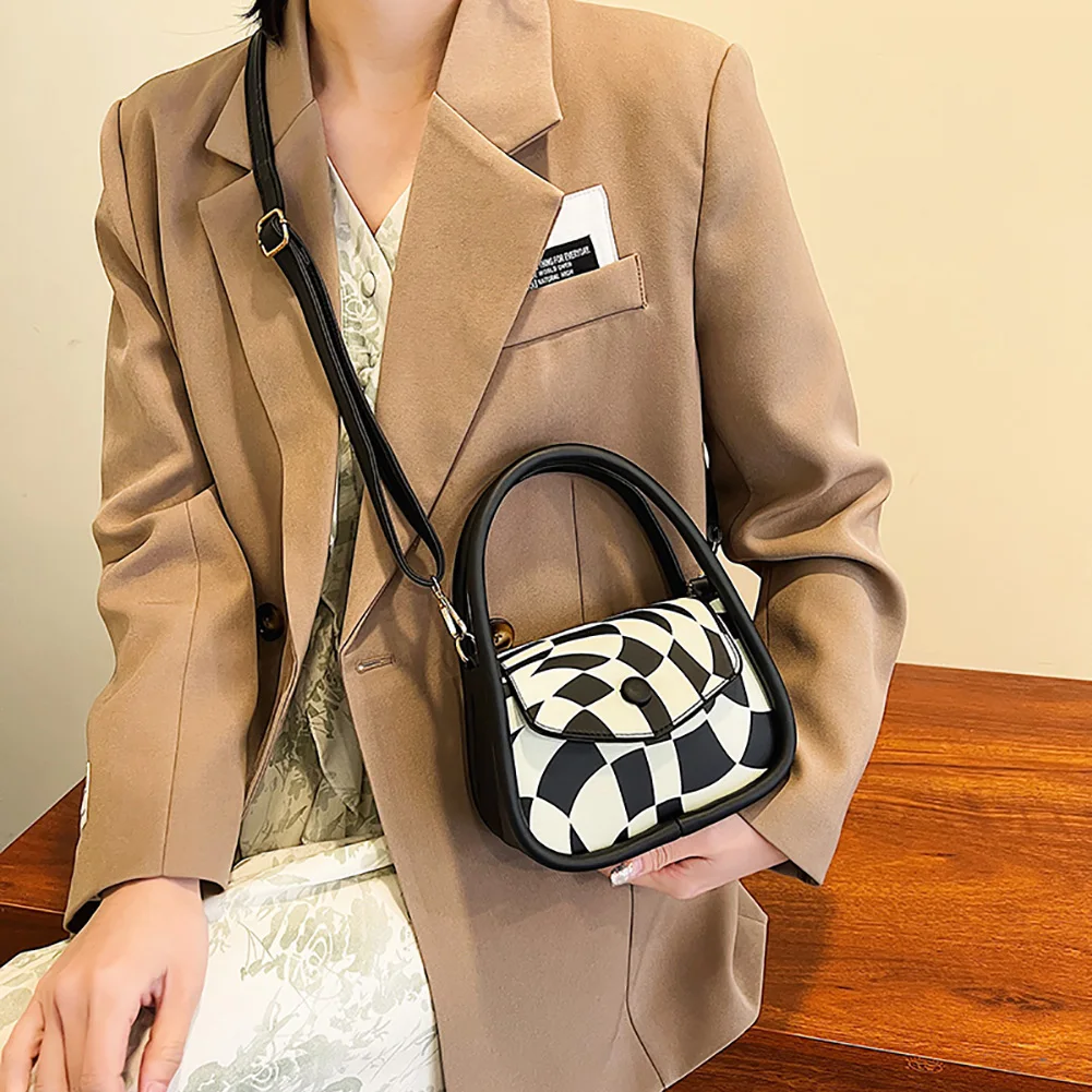 

Fashion New Women 's Shoulder Messenger Bag Hit Color PU Leather Ladies Designer Brand Designer Handbags Female Satchel Purse