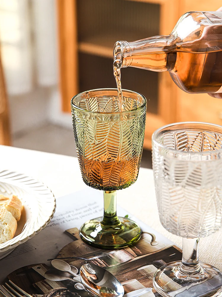 Бокал с французским рельефом бокал в стиле Ins ретро зеленая красная для вина