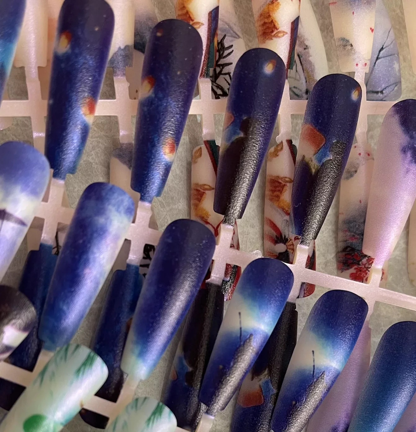 

2023 накладные ногти Типсы для ногтей Акриловые накладные ногти искусственные ногти для искусства матовый дизайн комиксы материалы для нара...