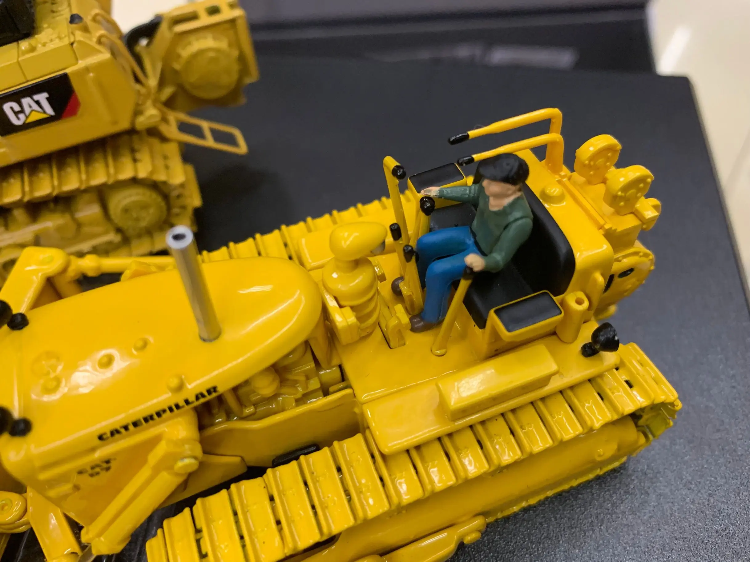 Трактор D7C и трактор D7E набор из 2 предметов металлическая модель в масштабе 1/50 от