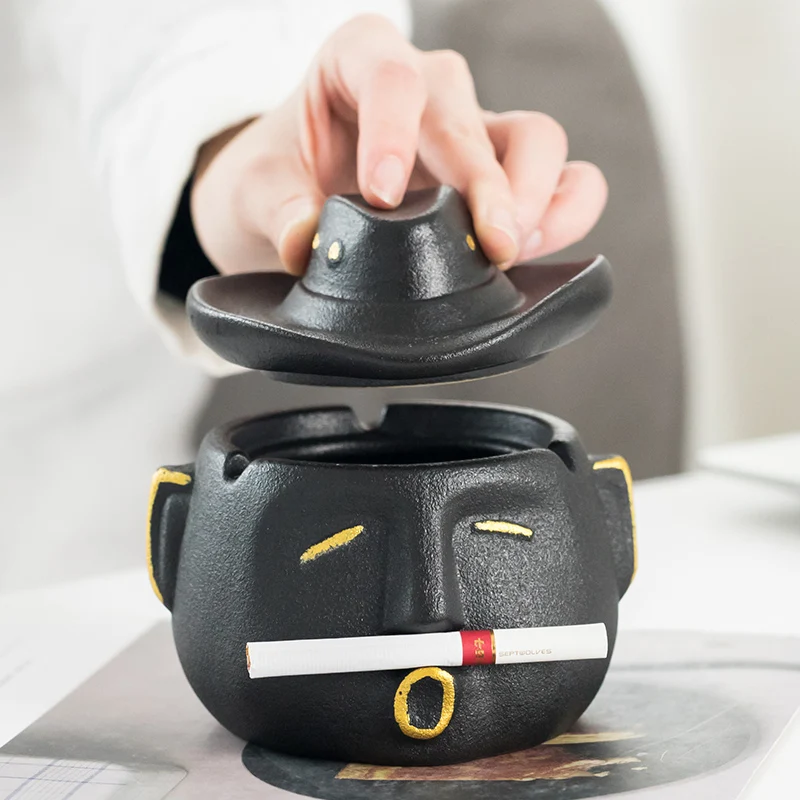 

Abstract cowboy face figurines ashtray ceramic car decoration trend anti-fly ash anime figure ornaments kawaii room decoration