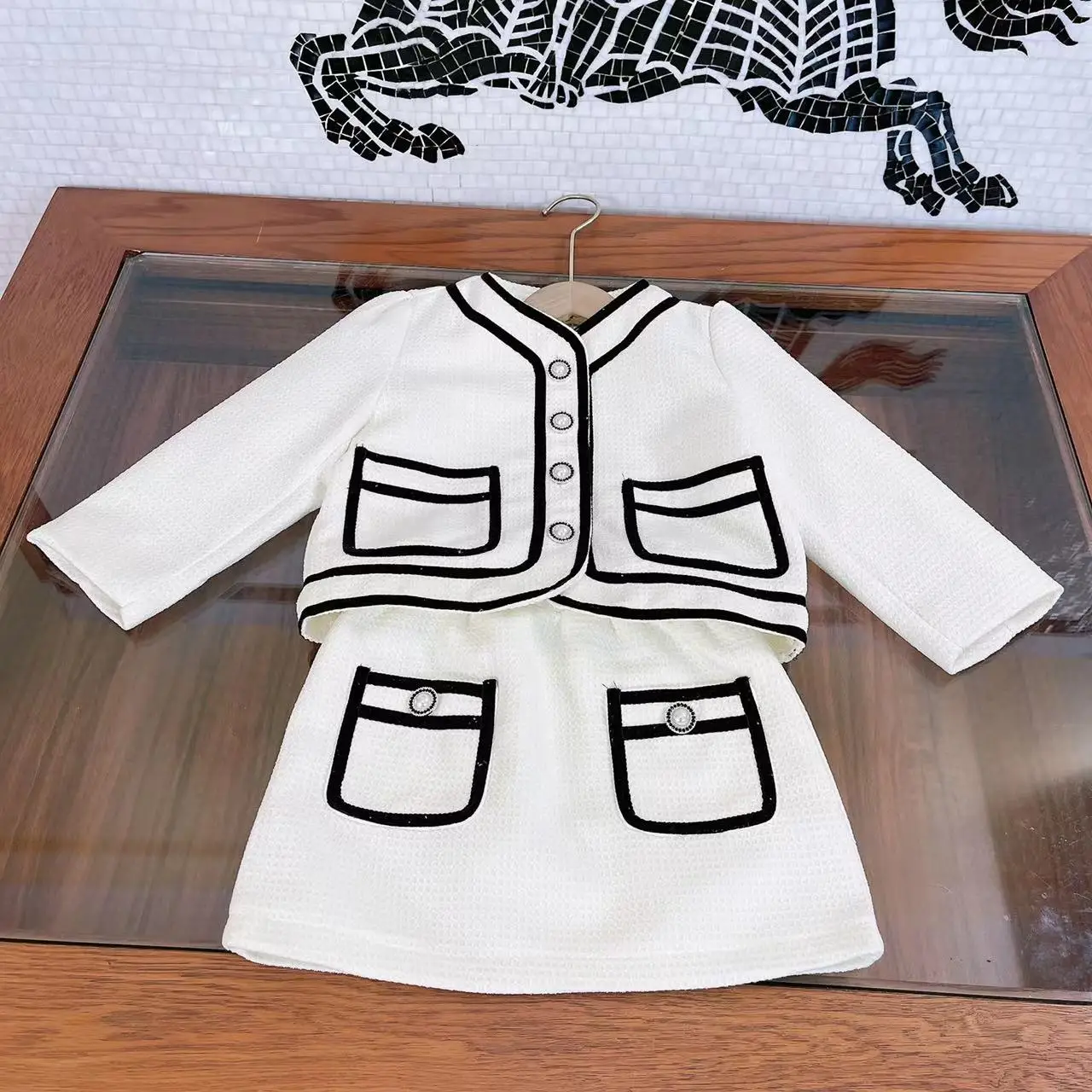 

Эксклюзивный костюм на заказ, новинка 2022, темпераментная простая маленькая юбка принцессы для ранней осени, для девушек