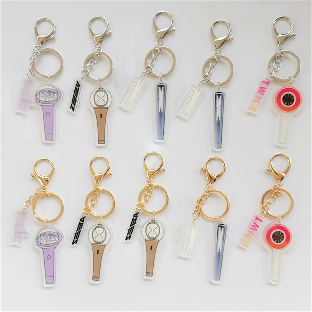 

1pcs KPOP Keychain ATEEZ Twice Kep1er LE SSERAFIM Acrylic Keychain Keyring Pendant Accessories Gift Fans Collection