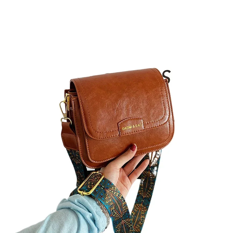 Изысканная маленькая сумка с высоким уровнем внешнего вида нишевая модная