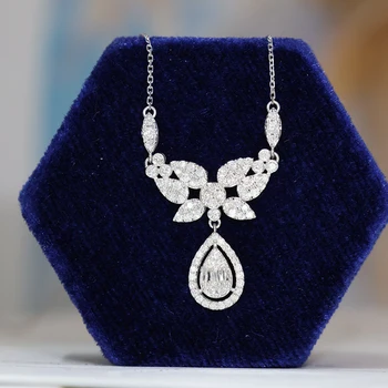 LUOWEND 18K White Gold Necklace Luck Clover Water Drop Design 0.60carat Real Diamond Pendant Necklace for Women Wedding Jewelry