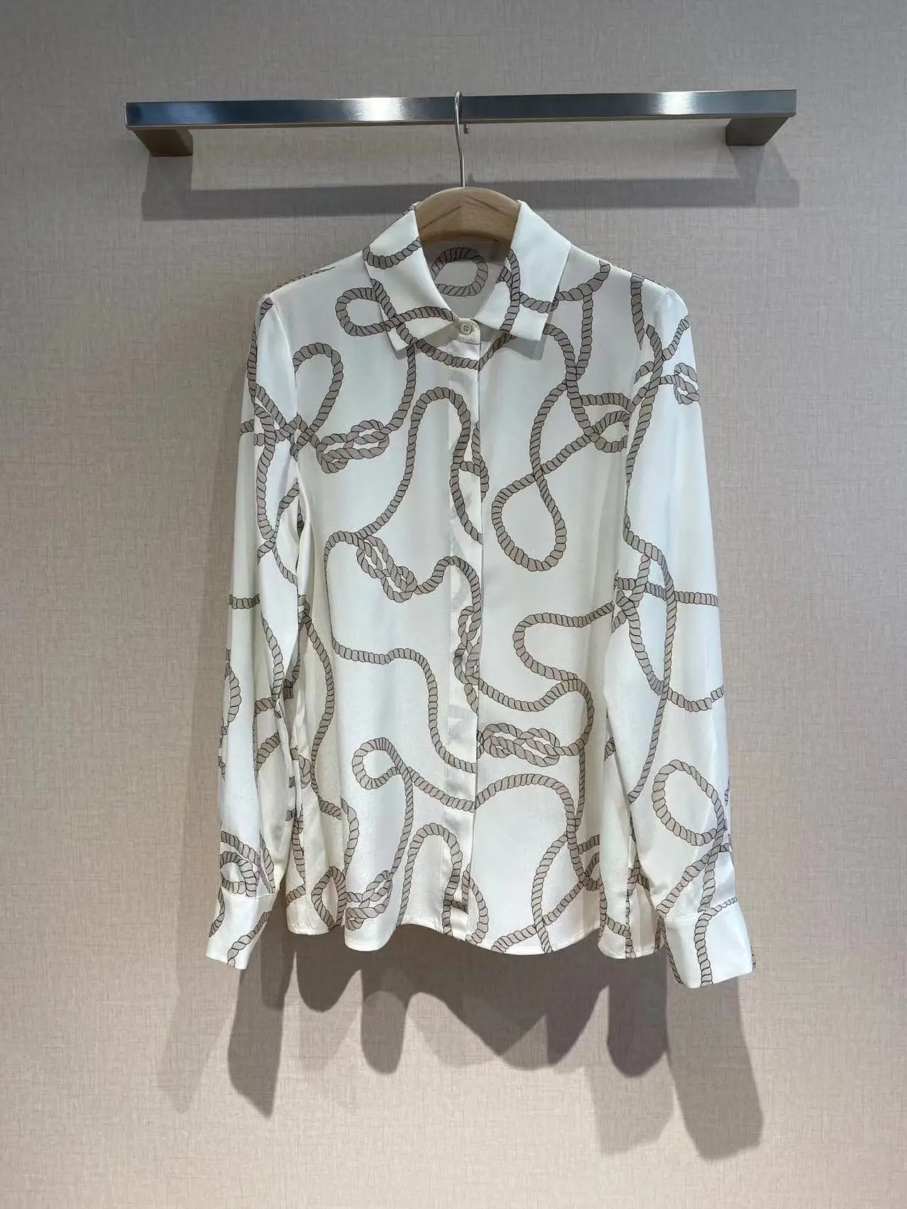 

Fashion Hot Sale Blouse 2022 Early Spring New Design Women Runway Print High Quality Silk Single Breasted Blouse