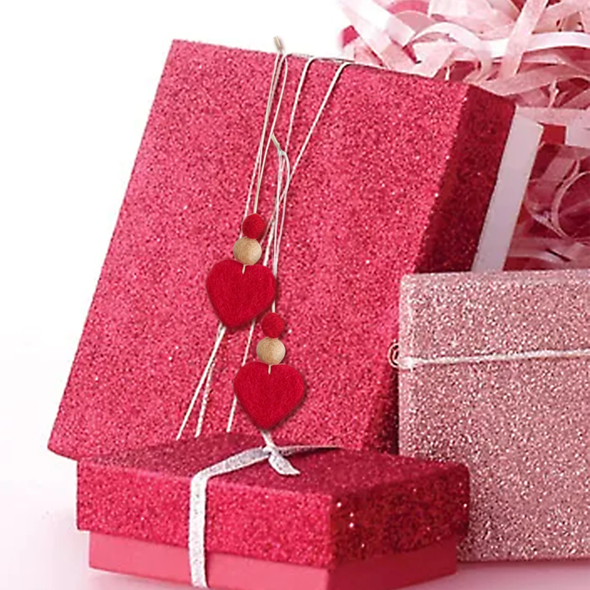 

Wool Felt Love Ball Pendant Valentine's Day Wedding Decoration Wall Hanging Simple Household Crafts