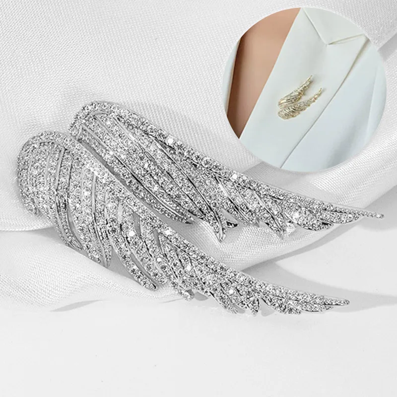 

Women Rhinestone Angel Wings Brooches Pin Glitter Feather Collar Pin Luxury Brooch Corsage New Fashion Clothes Decor