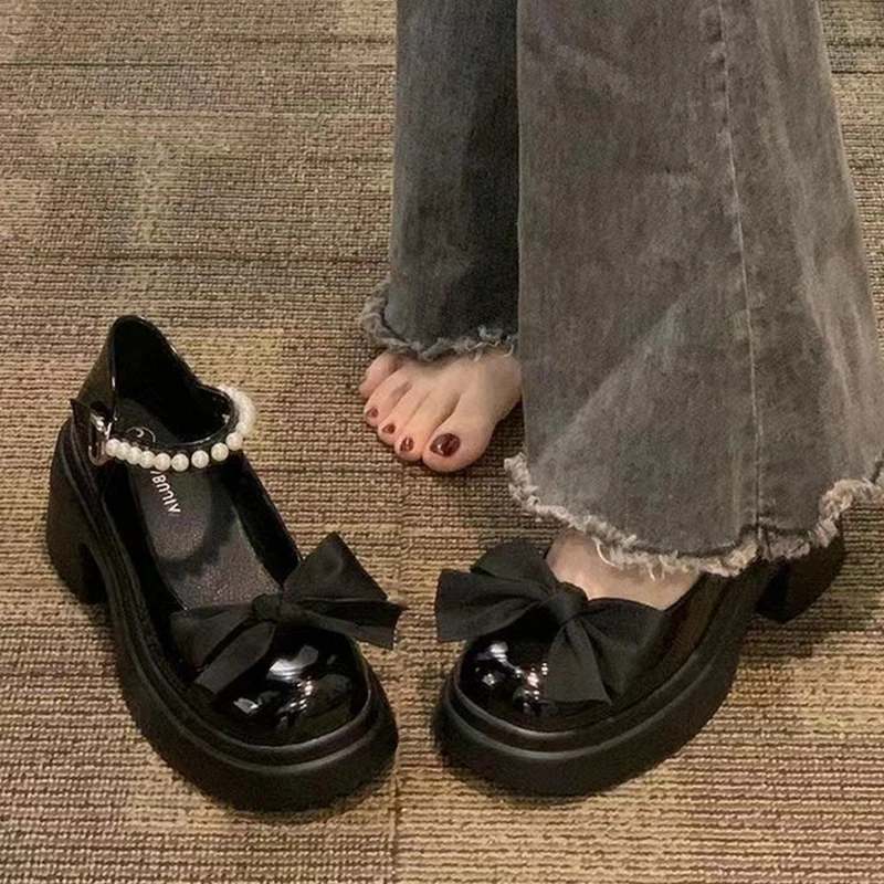 

Женские босоножки на высоком каблуке, из искусственной кожи