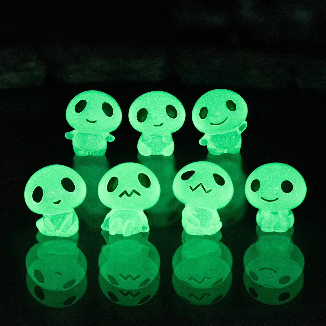 7 шт. светящиеся миниатюры Чужой KINGONEDOM олег иванович ларионов чужой город