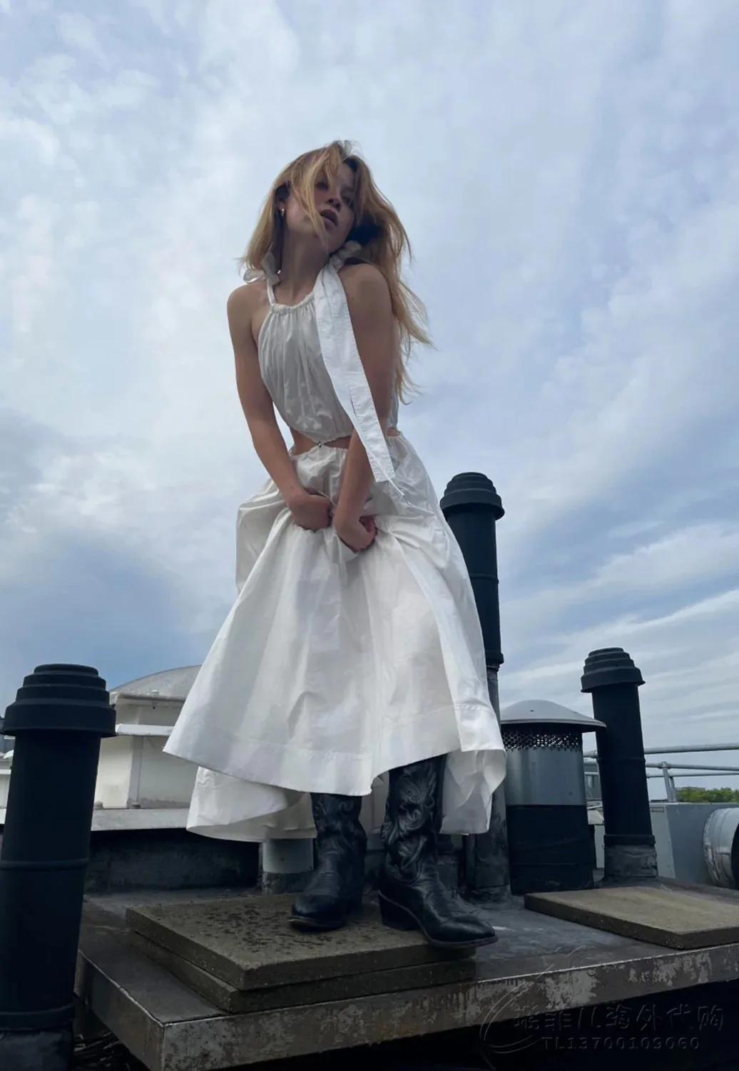 

Женское льняное платье миди без рукавов, с круглым вырезом и вырезом на талии, 2023