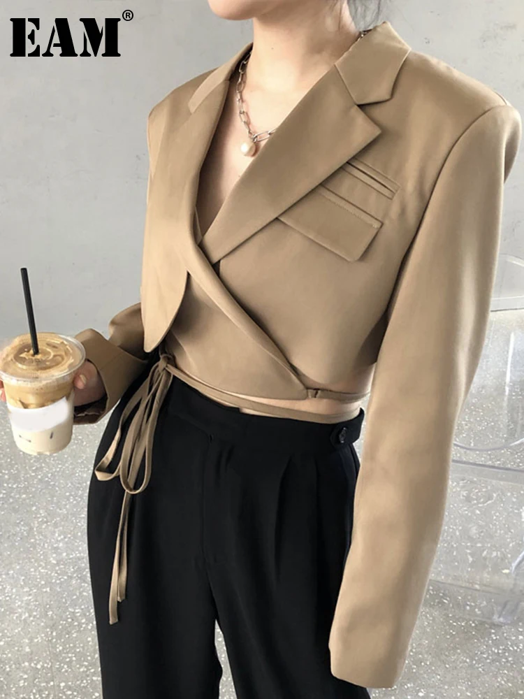

[EAM] Women Khaki Bandage Irregular Short Blazer New Lapel Long Sleeve Loose Fit Jacket Fashion Tide Spring Autumn 2022 1DA446