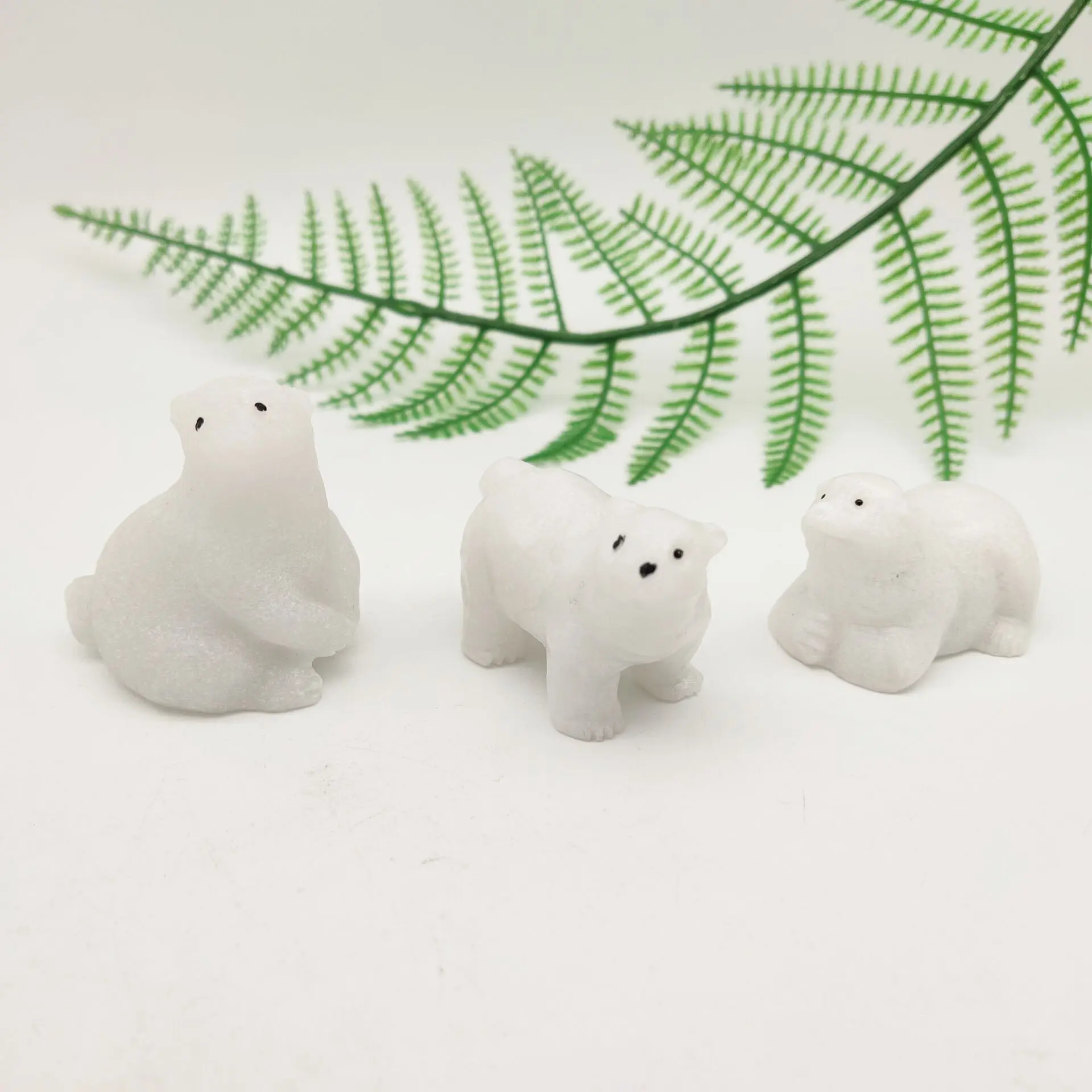 

Natural Crystal Selenite Polar Bear Statue Hand-Carved Ornaments Reiki Minerals Room Decor Collection Holiday Gifts LWH