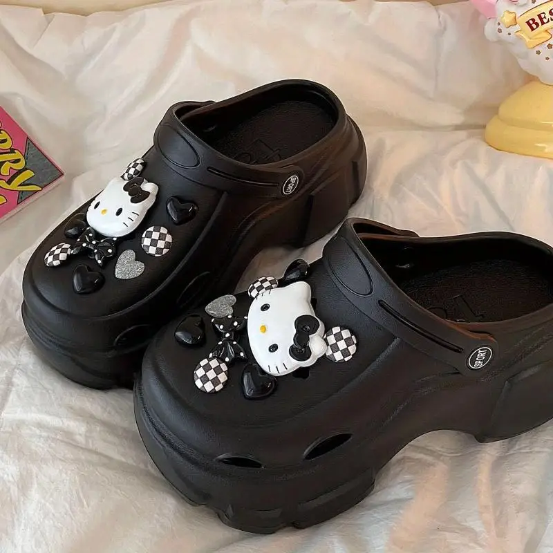 

Kawaii Sanrio мультфильм Hello Kitty тапочки милые девушки Y2K аниме уличные пляжные туфли Летняя обувь с дырками мягкая и удобная обувь