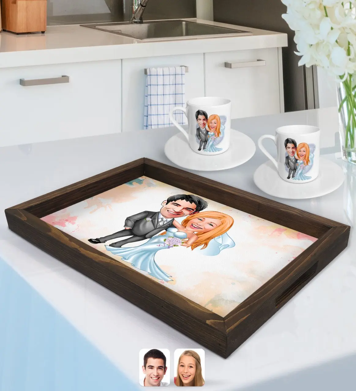 

Персонализированная карикатура оформления искусственной кожи и кофейная чашка на 2 линии