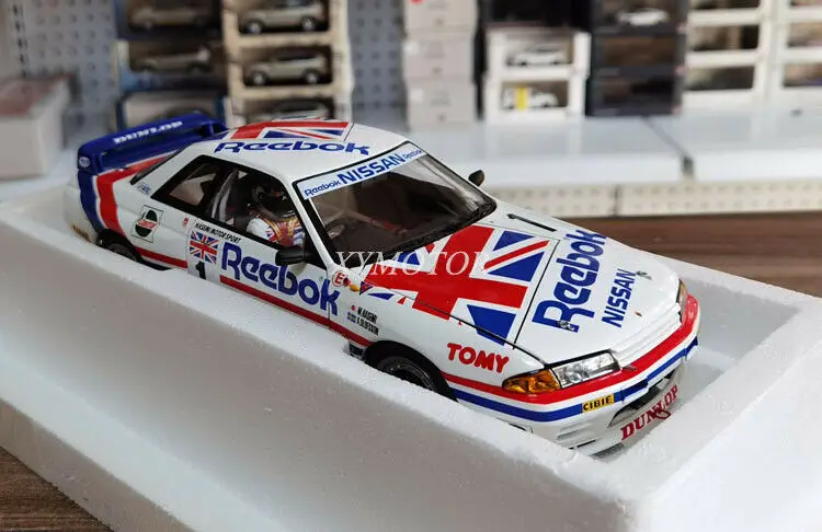 AUTOart 1/18 For Nissan GTR R32 1990 REEBOK #1 White Metal Diecast Car  Model Toys Gifts White Collection Ornaments Display - купить по выгодной  цене | AliExpress