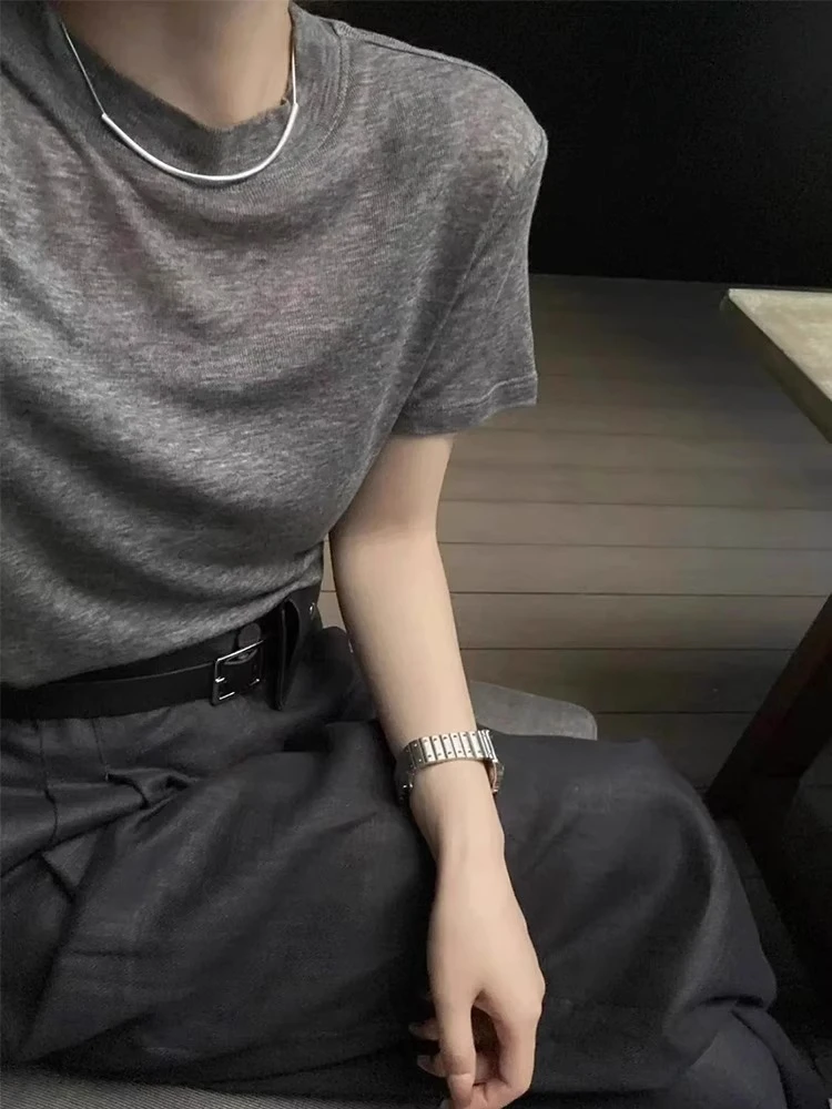 Женская тонкая трикотажная футболка с коротким рукавом и круглым вырезом