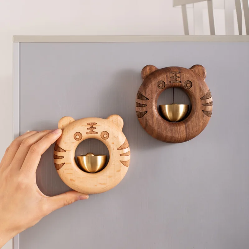 

Cute Japanese Style Wooden Magnetic Doorbell with Loud Clear Tone Antique Door Bell Chime Remind for Home Store Office Decor
