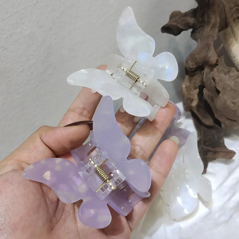 

Mini Butterfly Hair Claw for Women Girls Acrylic Hair Accessories Sweet Hair Claw Clips Crab Simple Hair Clamps Chic Hair Clip