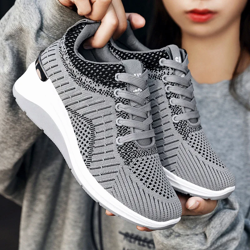 2022 New Mesh Breathable Shoes for Woman Fashion Sneakers Thick-soled Lightweight Lace-up Casual Platform Sneakers Female