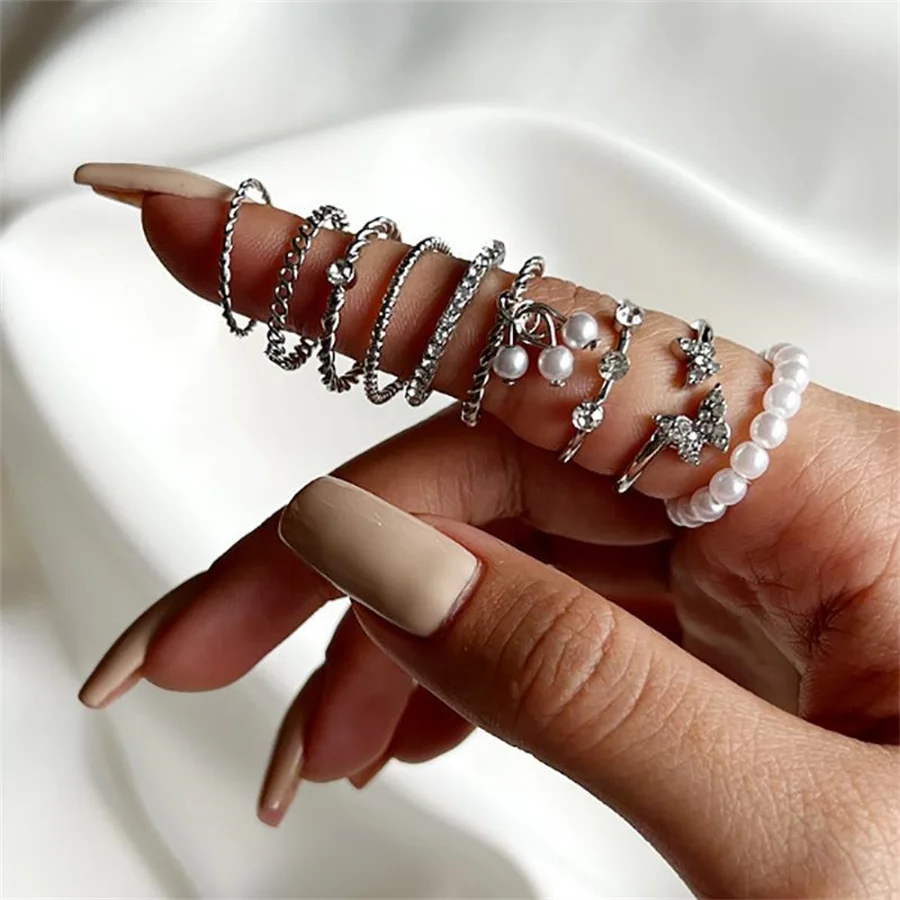 

Bohemian Silver Color Butterfly Imitation Pearl Rings Set For Women Shiny Crystal Geometric Twist Knuckle Finger Rings Jewelry
