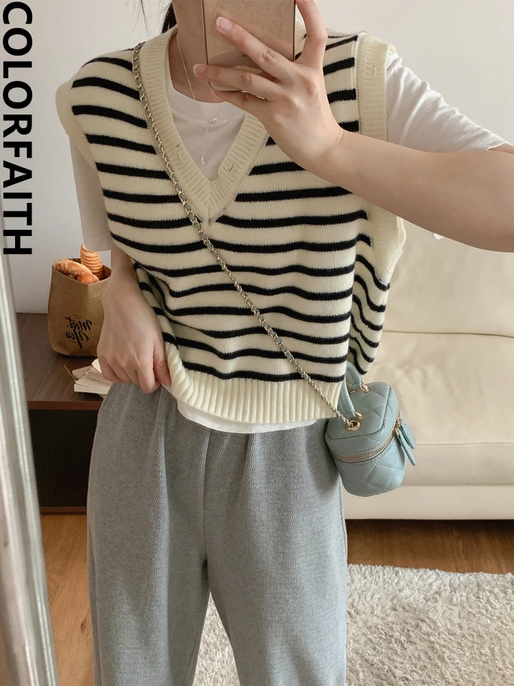 

Colorfaith New 2022 Korean Fashion Elegant Vintage Striped Waistcoat Knitted Women Autumn Winter Sweaters Vests Tops SWV3583JX