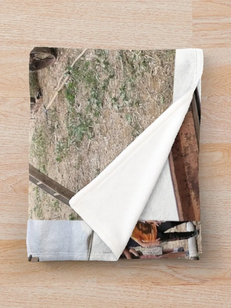 r3782/ Отделка 2024 - 5 — Подарок на Рождество à Jardres Moisson lɺncienne Olavia-Olao Okaio Créations Journalis