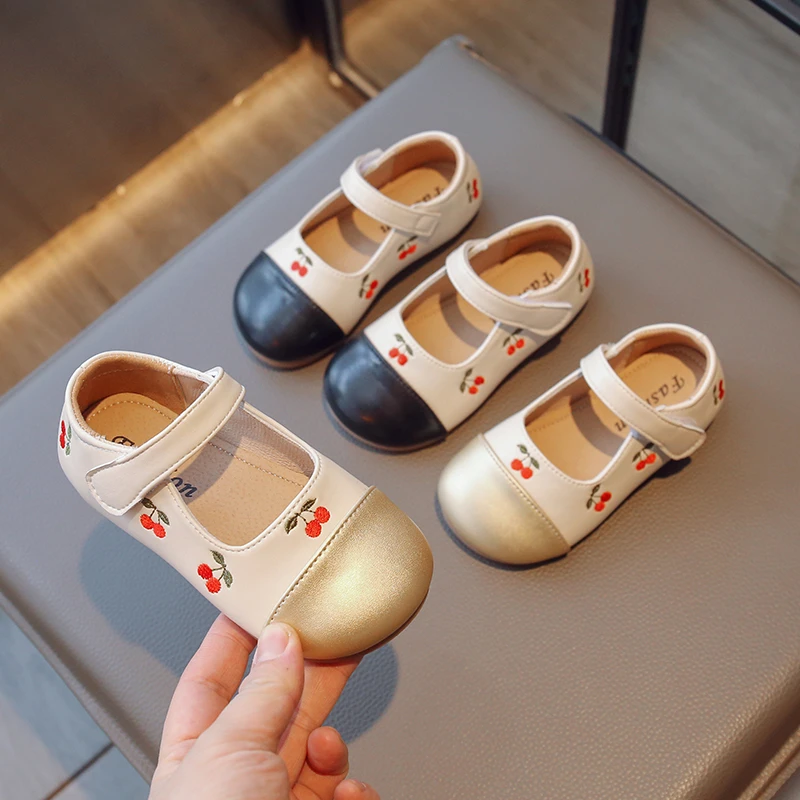 

Girls' Flat Shoes 2023 Summer Kid Soft Leather Panel Cherry Embroidery Cute Princess Kids' Shoes Casual Fashion Leather Shoes