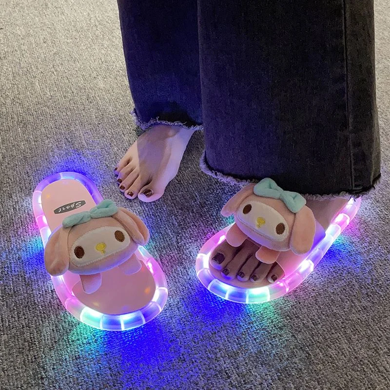 Светящиеся тапочки Sanrio Cinnamoroll для женщин обувь с симпатичной мелодией плюшевые