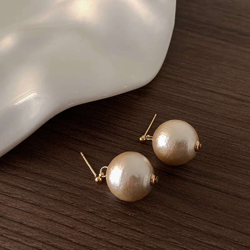 

Delicate 3 Sizes Round Cotton Pearl Earring for Women Gold Color Alloy Imitation Pearl Statement Drop Earrings Bridal Jewelry