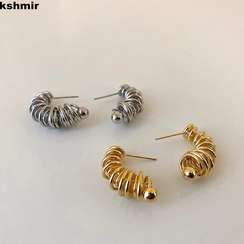 

kshmir 2022 South Korea new metal twisted earrings women's fashion trend earrings jewelry accessories gift