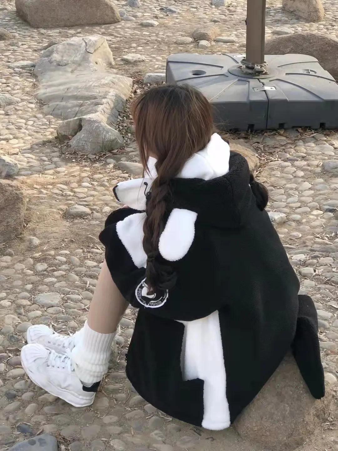 

Пальто женское из искусственной овечьей шерсти с капюшоном и ушками