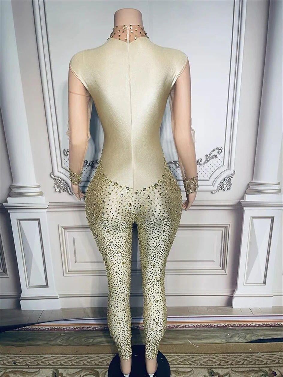 Рисунок 3 - Роскошный женский золотистый сексуальный