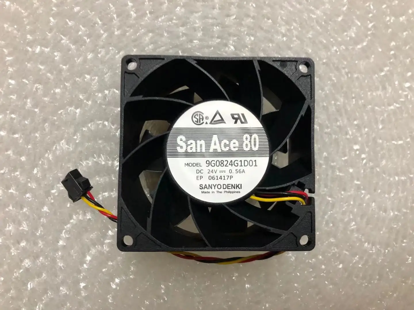 3-проводной охлаждающий вентилятор для сервера Sanyo Denki 9G0824G1D01 DC 24 В 0.56A 80x80x38 мм
