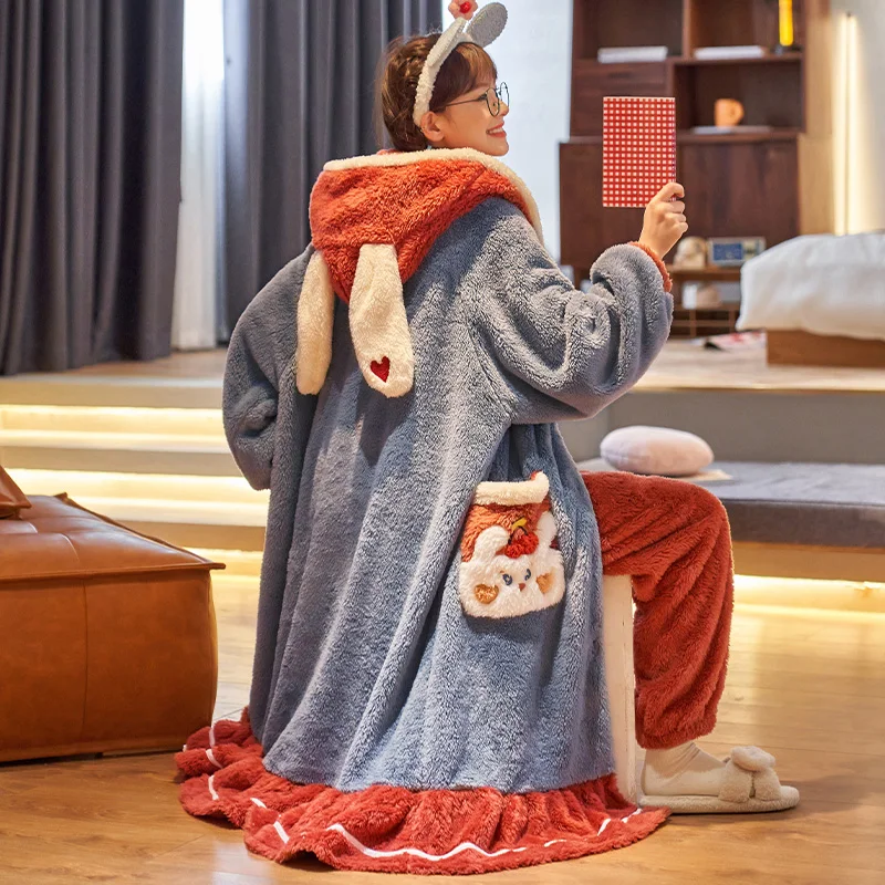 FUNISHI Coral Fleece Cartoon Nightdress Women Sleepwear Hooded Plus Size Loose Version Inspissate Pajama Set Winter Pajamas