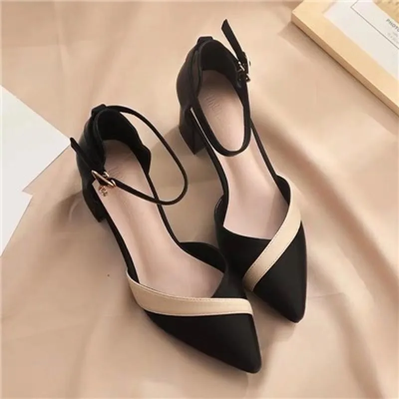 2022 Women Classic Beige Square Heel Shoes for Party Ladies Classic Black Pu Leather Night Club Pumps