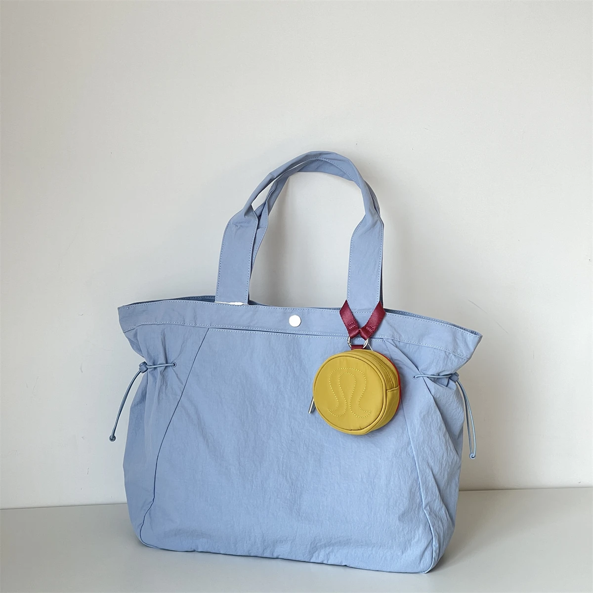 Explosions Of women's Shoulder Handbag Women's Summer Lightweight Waterproof Large-capacity outdoor sports fitness yoga bag