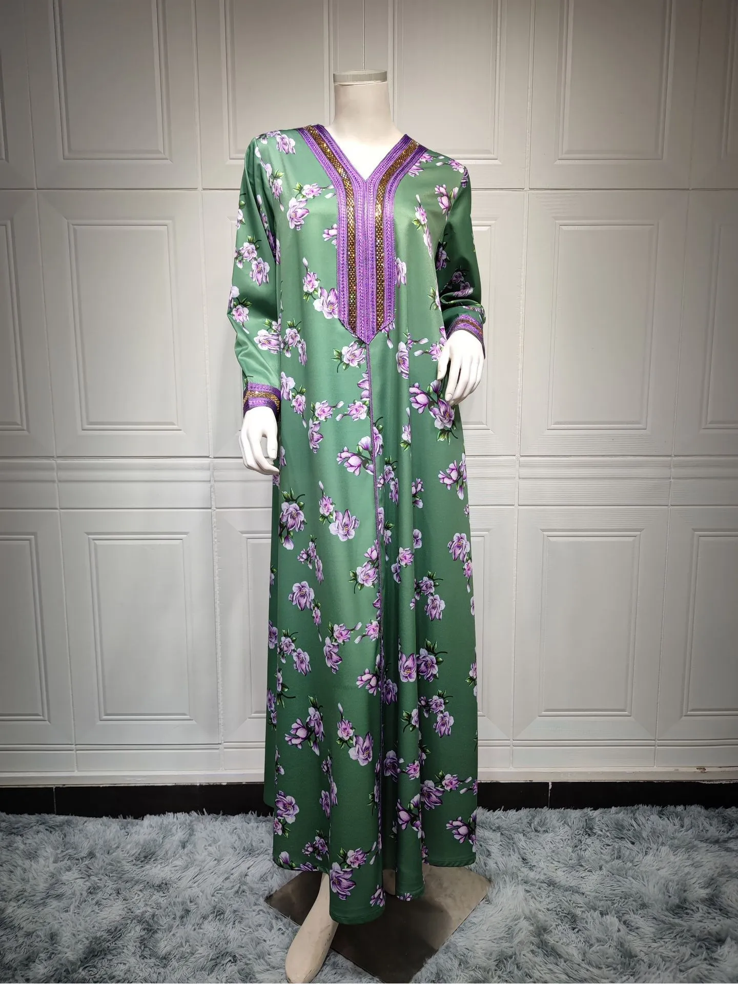 

Newest Silky Embroidery Muslim Dress Robe Abaya Syari Female Islamic Evening Gown Muslim Abaya Worship Service Clothes wy808