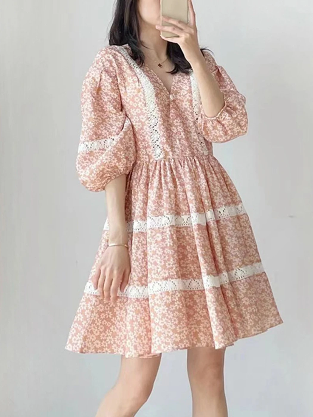 

Lace Patchwork Floral Print Dress 2022 Summer Lantern Sleeve V Neck Loose Waist A-line Elegant Sweet Women Mini Dresses Vestidos