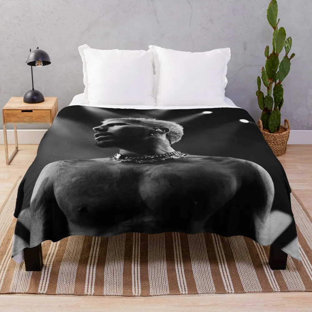 Фланелевое одеяло rauw alejandro