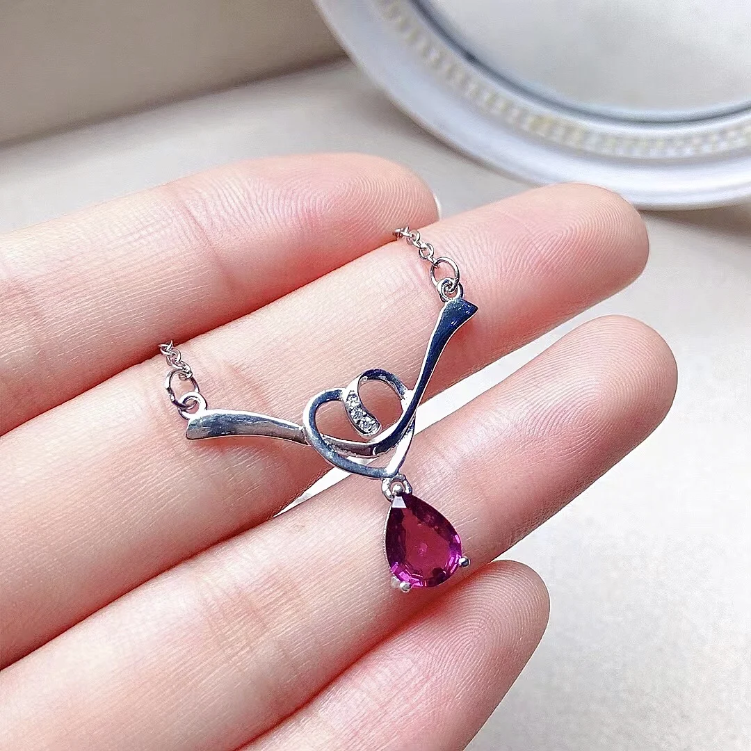 

Elegant Sterling Silver Garnet Necklace Pendant for Office Lady 6*8mm VVS Grade Natural Garnet Pendant 925 Silver Garnet Jewelry