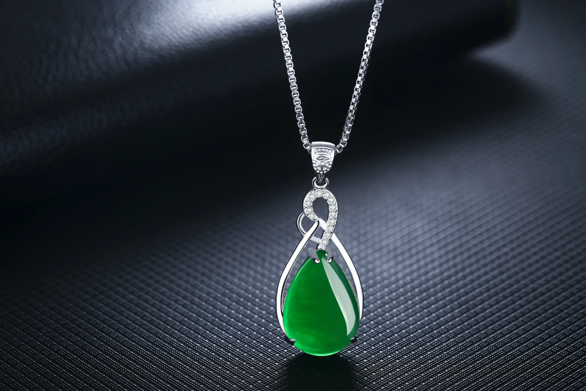 2021 New Fashion Natural Emerald S925 Sterling Silver Women Necklace Pendant Gemstone Collarbone Fine Jewelry Jade Bizuteria images - 6