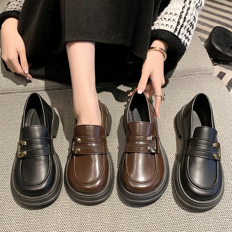 

Туфли женские универсальные с круглым носком, лоферы с мехом, повседневные кроссовки, оксфорды, в британском стиле, Осенняя обувь на платформе, 2023