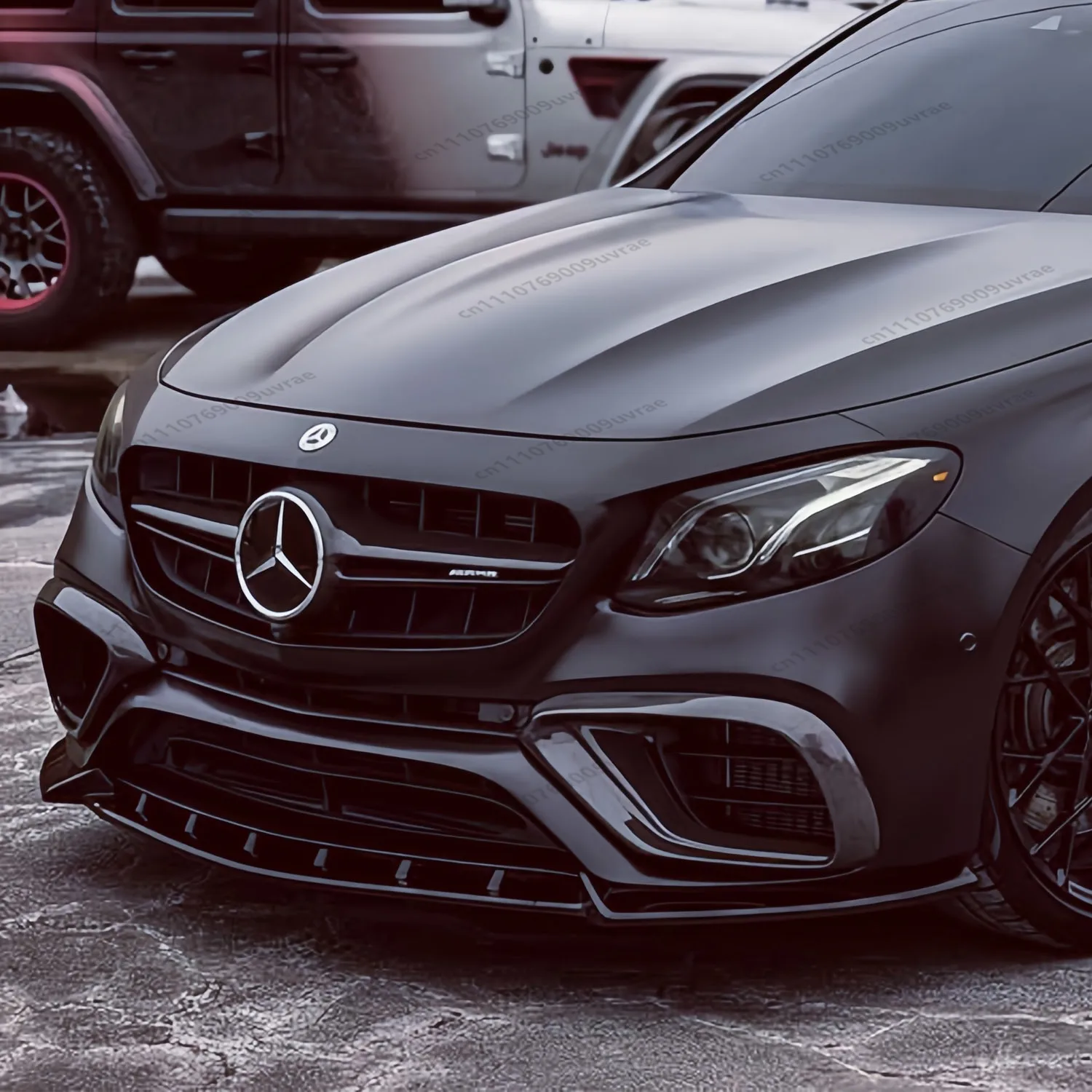 Фото Глянцевый черный спойлер-диффузор для переднего бампера Mercedes W213 C238 E63 AMG/E63S 2017-2020 (до рестайлинга), тюнинг №3