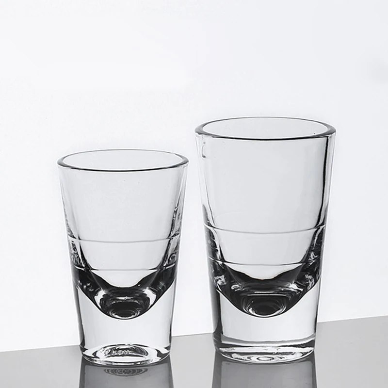 Экологичные спиртовые стаканы для напитков