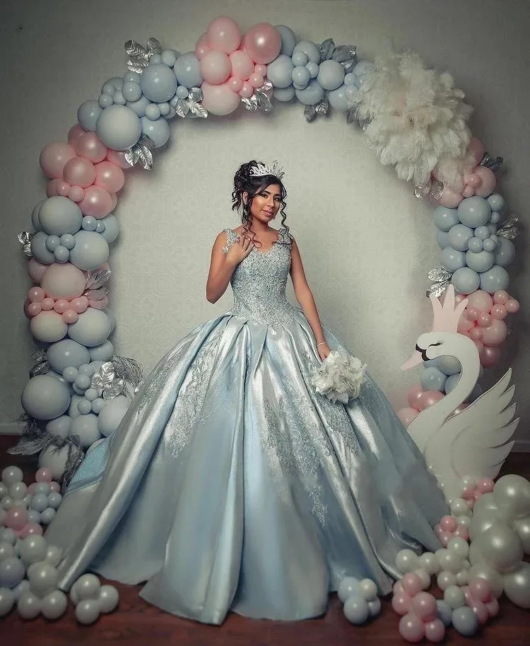 

2022 небесно-Голубое Бальное платье, платья для Quinceanera, бусины, 3D цветы, V-образный вырез, платья для выпускного вечера, милое платье 16, платье, п...